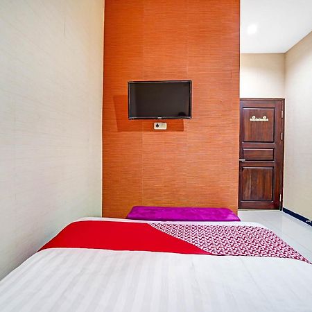 Oyo 90889 Dkb Residence Surabaya Eksteriør billede
