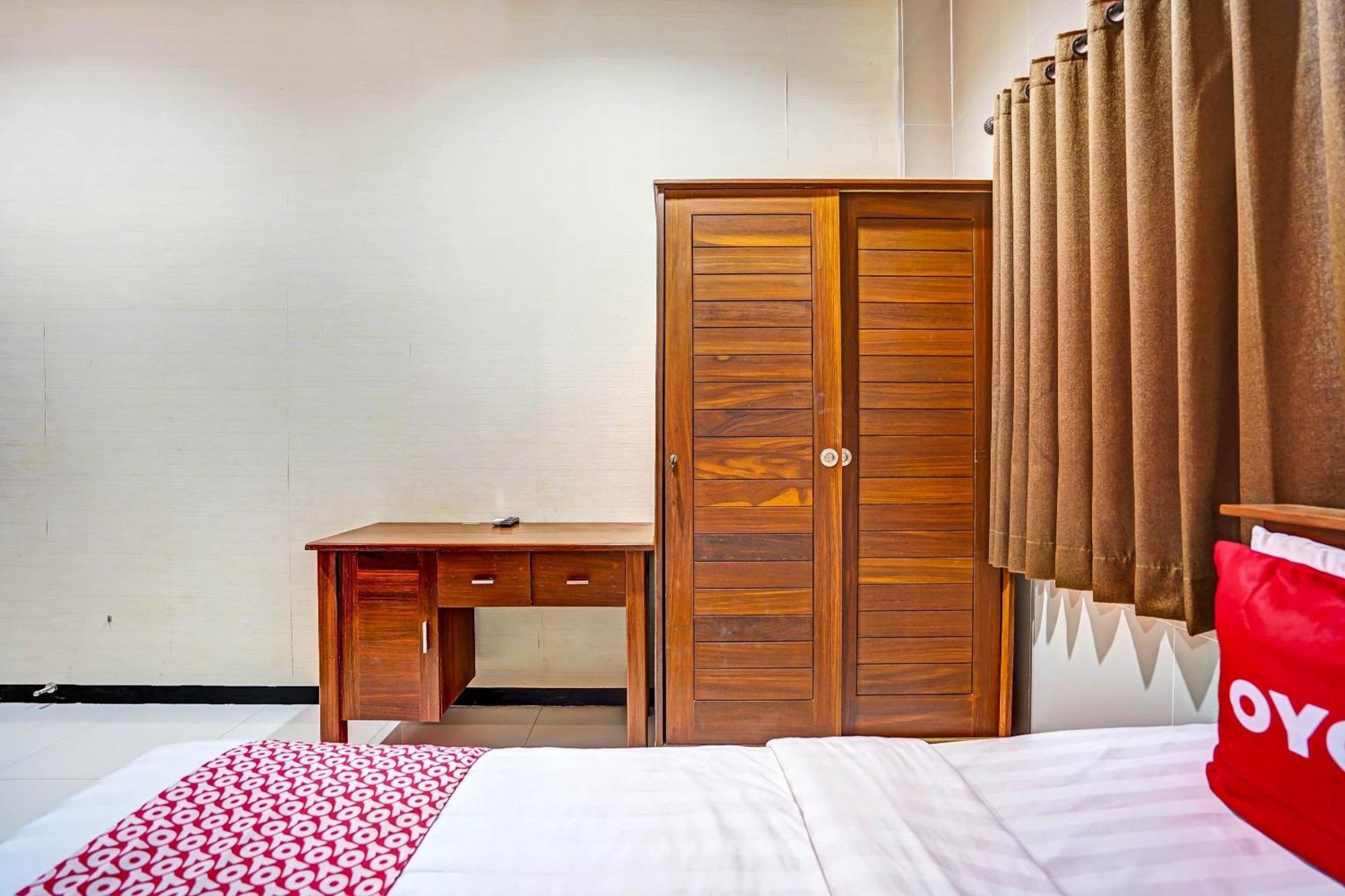 Oyo 90889 Dkb Residence Surabaya Eksteriør billede