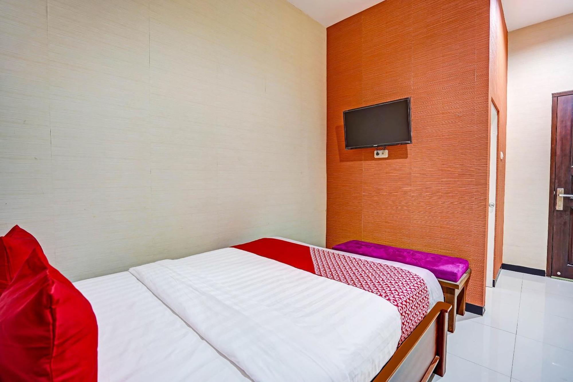 Oyo 90889 Dkb Residence Surabaya Eksteriør billede